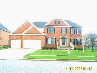 9 Raspberry Rd., Bloomington, IL 61704