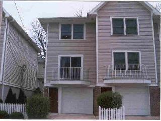 409 Gridley 409c, Bloomington, IL 61701