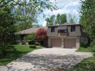 627 S Grant St., Clinton, IL 61727