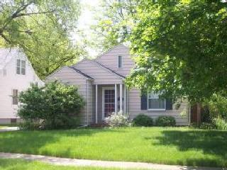 122 Maizefield Ave., Bloomington, IL 61701