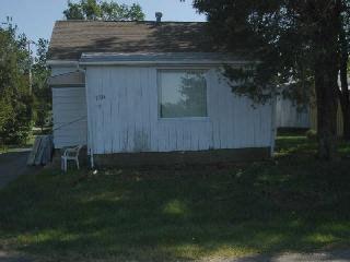 1704 E North, Clinton, IL 61727