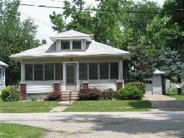 703 W South, Clinton, IL 61727