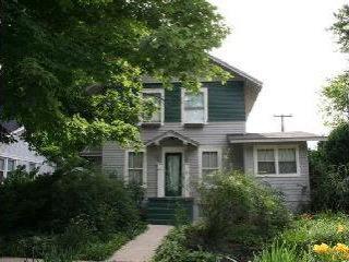 108 Moore St., Bloomington, IL 61701