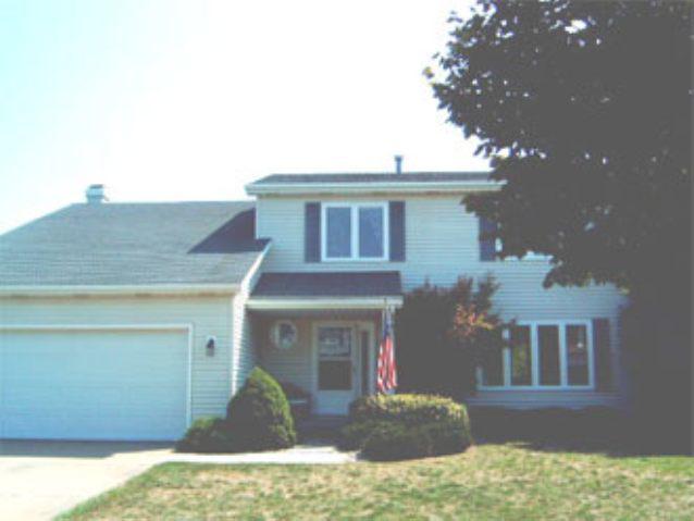 506 Cheshire, Bloomington, IL 61704