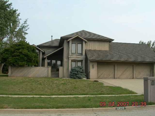 2404 Driftwood Rd., Bloomington, IL 61704