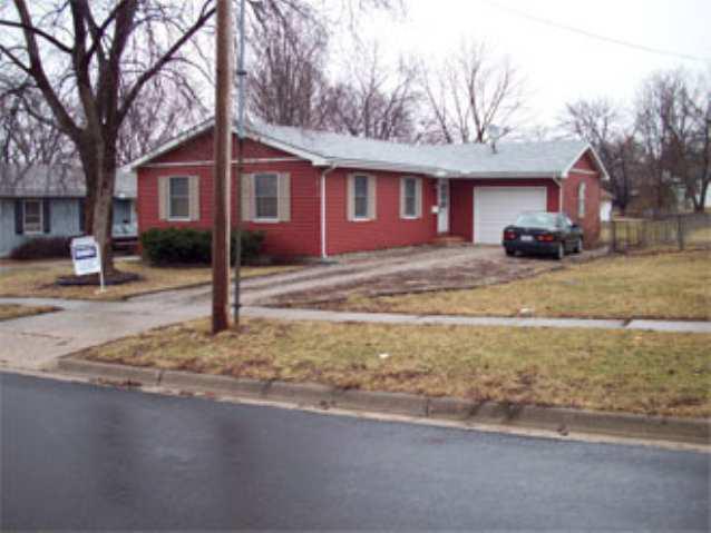 1513 N Morris Ave., Bloomington, IL 61701