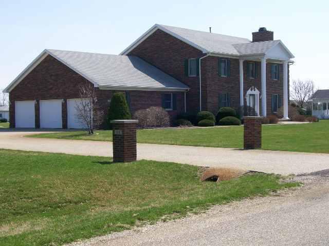 5158 Brittany Ln., Clinton, IL 61727