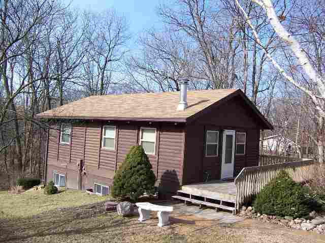 211 Brandy Dr., Mackinaw, IL 61755