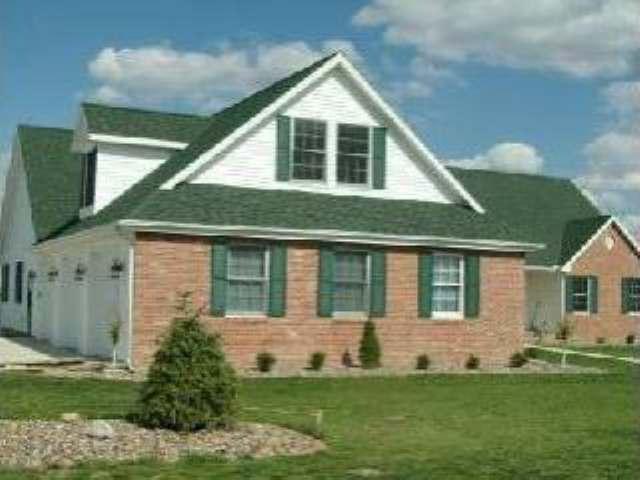 10405 Sturbridge Rd., Bloomington, IL 61704
