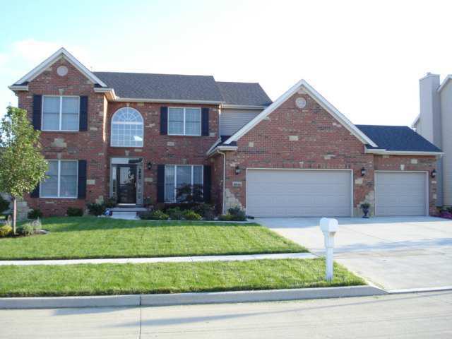 2811 Degarmo, Bloomington, IL 61704