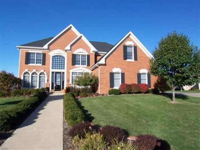 2108 Woodbine Rd., Bloomington, IL 61704