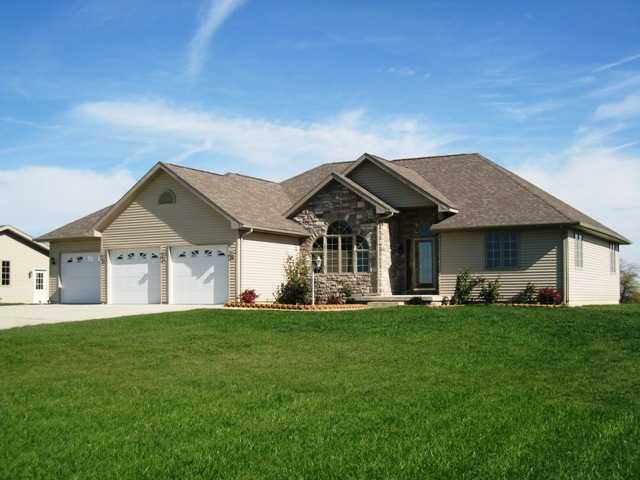 RR1 Box 104q (idlewood Road), Clinton, IL 61727