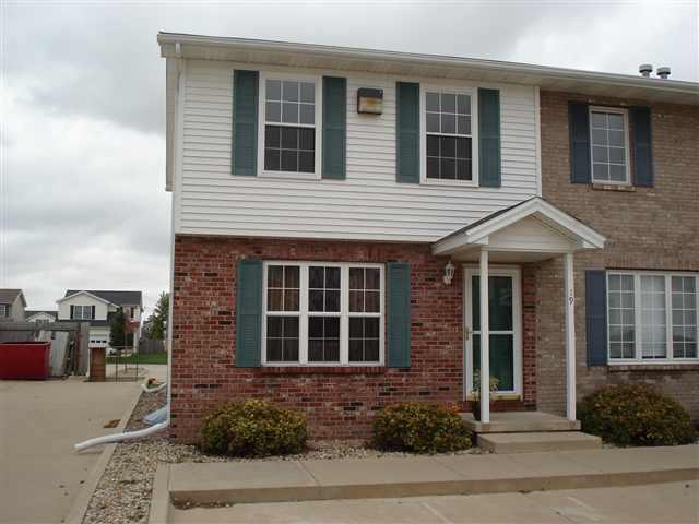 28 Fetzer Ct., #19, Bloomington, IL 61704