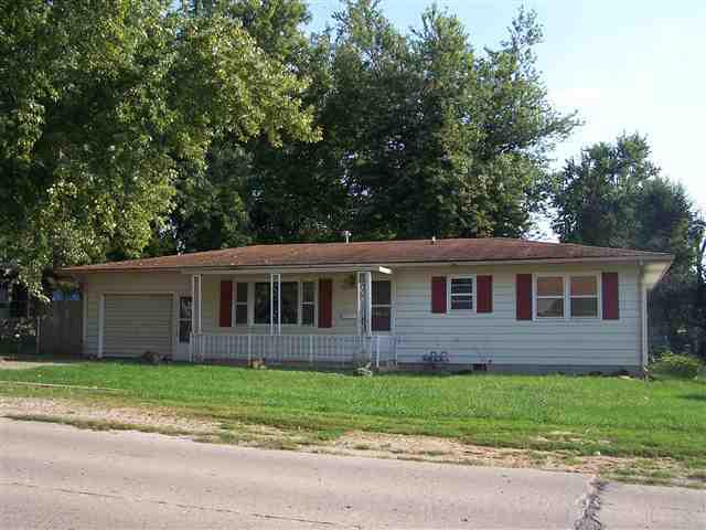 618 E Macon, Clinton, IL 61727