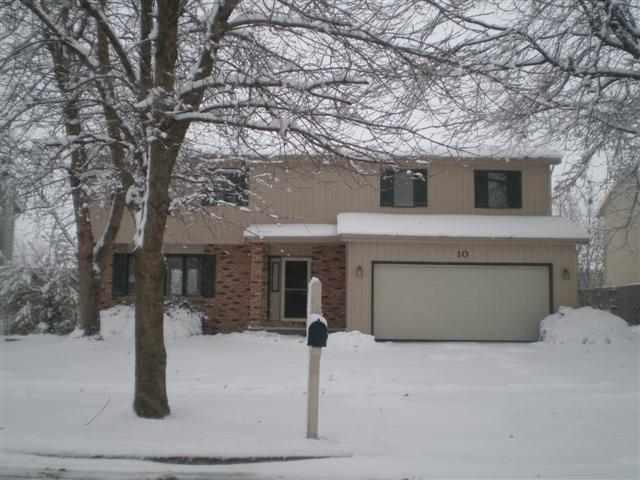 10 Ketchum Ct., Bloomington, IL 61704