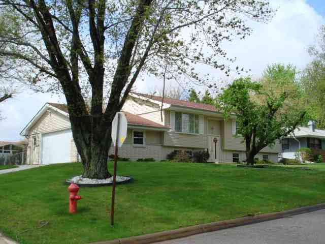 229 S Orr, Normal, IL 61761