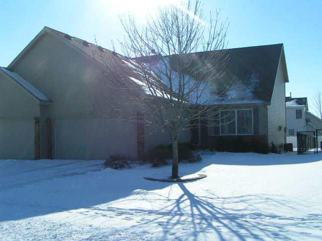 3509 Ballyford Dr., Bloomington, IL 61704