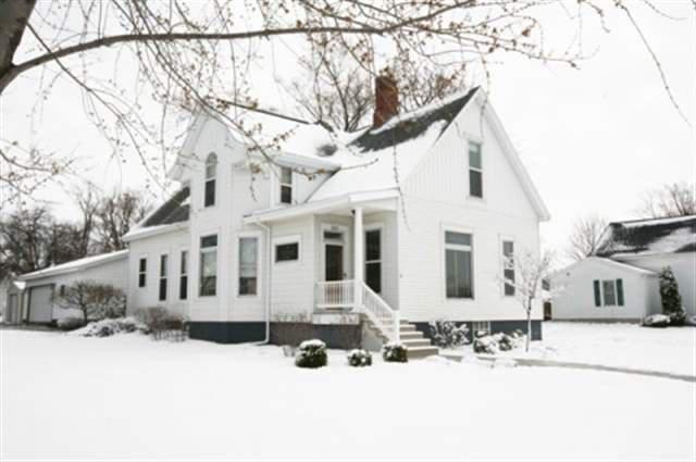 301 E Front, El Paso, IL 61738