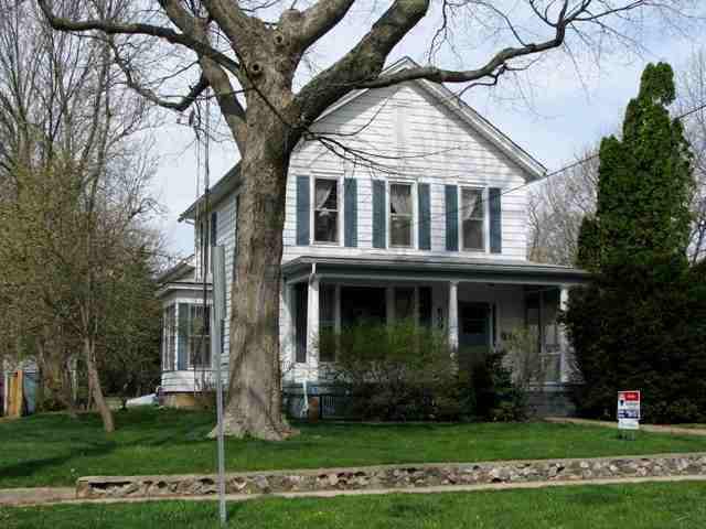 609 N School St., Normal, IL 61761