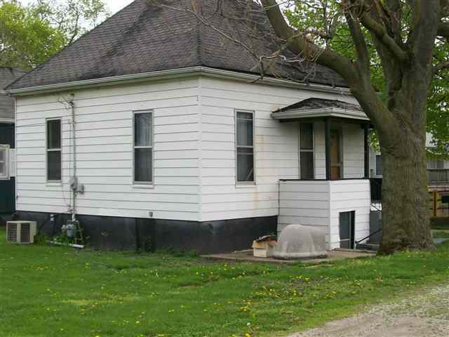 401 W North, Clinton, IL 61727