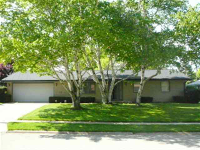 1315 Spear Dr., Normal, IL 61761