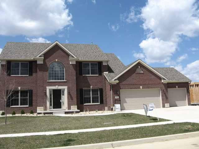 2812 Stevenson Dr., Bloomington, IL 61704