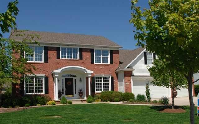 2008 Woodbine Rd., Bloomington, IL 61704