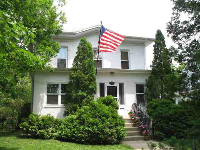 221 W South St., Clinton, IL 61727