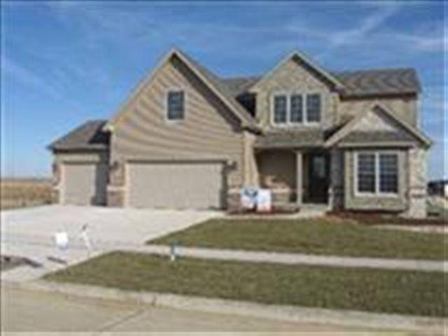 7027 N White Fir, Peoria, IL 61528