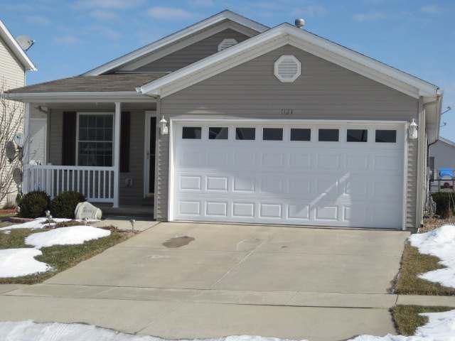 1121 Wanda Way, Bloomington, IL 61704