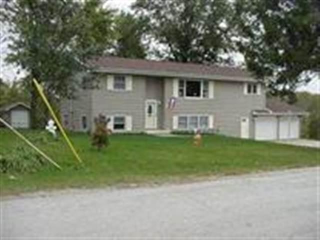 8896 Sunset, Clinton, IL 61727