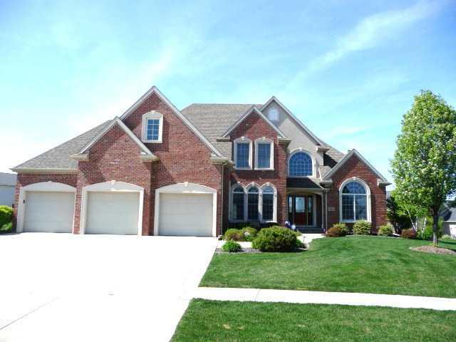 2210 Tori Ann Ln., Bloomington, IL 61704