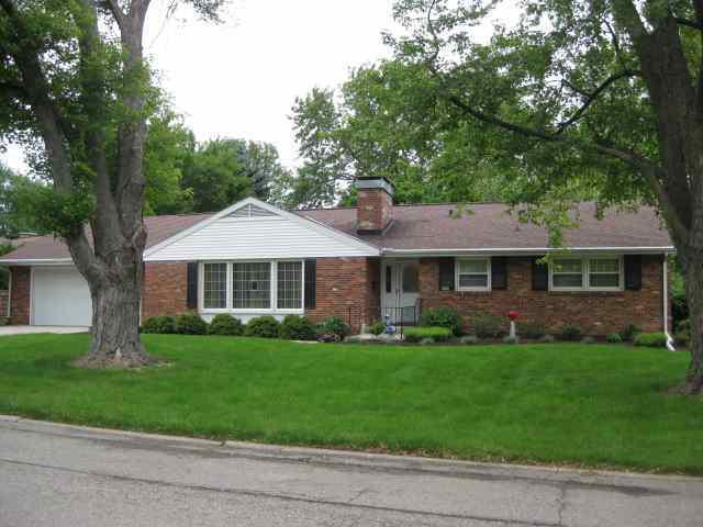 1004 Crescent Ln., Normal, IL 61761