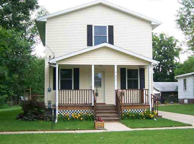 703 N Walnut, Normal, IL 61761