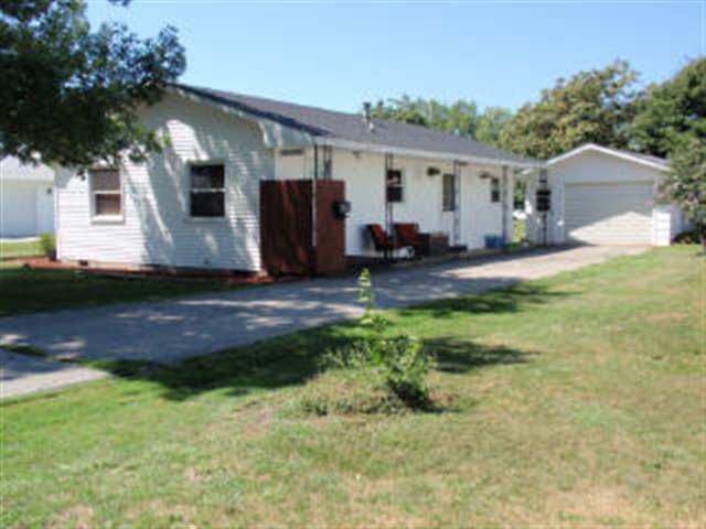 506 N White St., Leroy, IL 61752