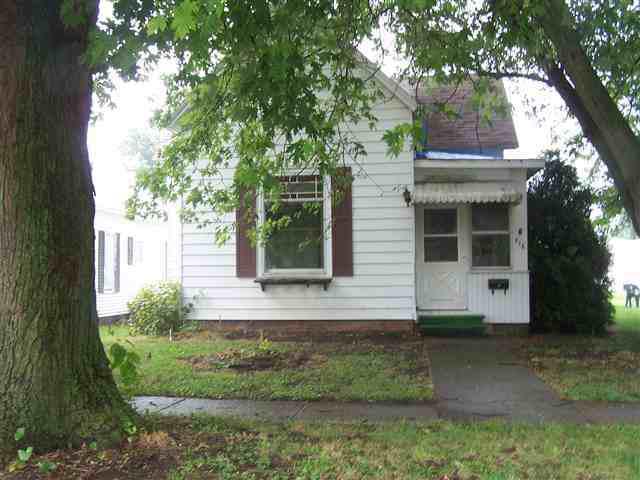 816 E Macon, Clinton, IL 61727