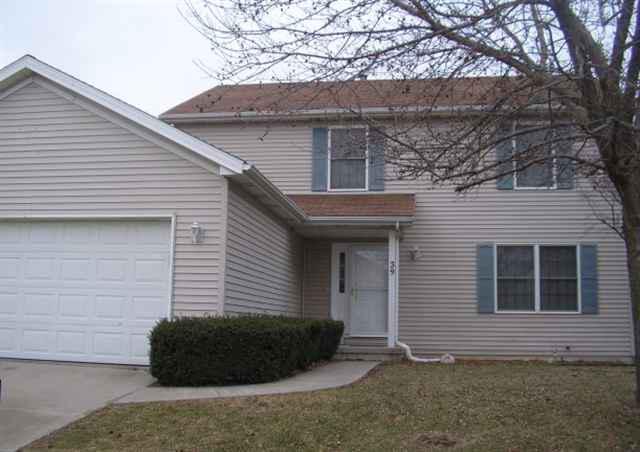 39 Holder Way, Bloomington, IL 61704