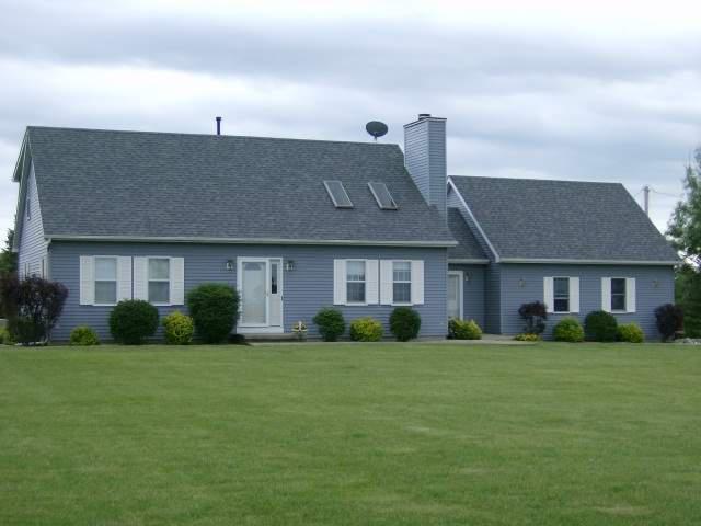 7142 White Oaks Rd., Clinton, IL 61727