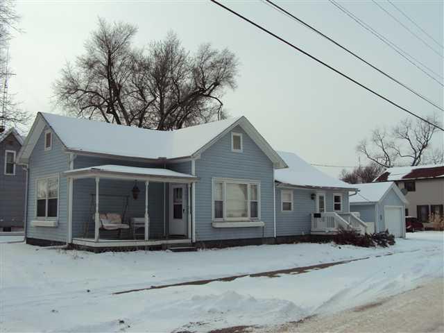 321 N Jackson, Clinton, IL 61727