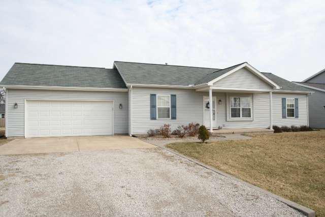 110 N Jackson St., Deer Creek, IL 61755