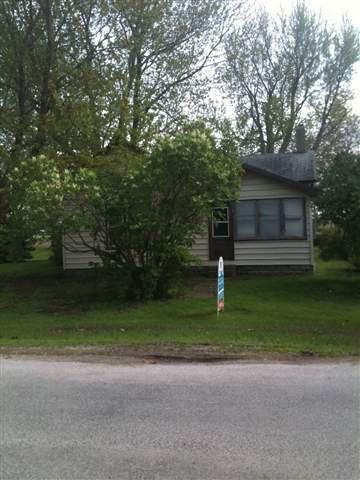 402 E Wood, Colfax, IL 61728