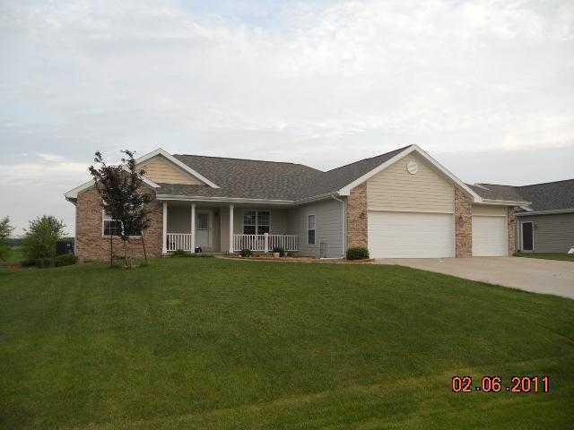 301 Marsh Hawk Dr., Leroy, IL 61752