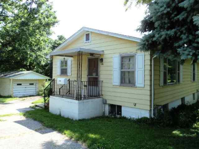 1006 W Macon, Clinton, IL 61727