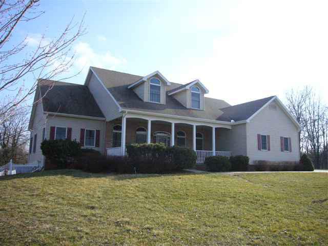 601 Windsor Way, Heyworth, IL 61745