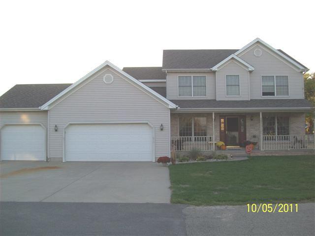308 Heather Dr., Heyworth, IL 61745