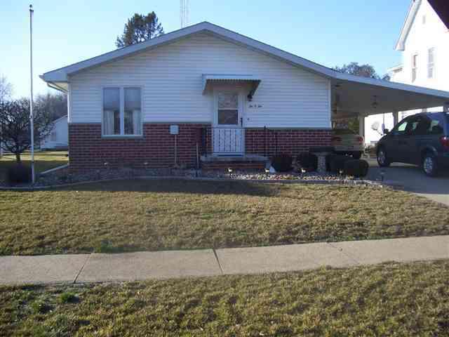 202 SW 4th St., Atlanta, IL 61723