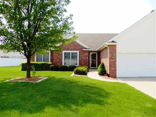 302 Fieldcrest Ct., Normal, IL 61761