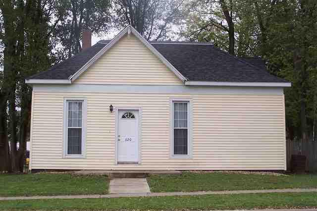 620 E Washington St., Clinton, IL 61727