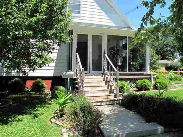 1401 W Mulberry St., Bloomington, IL 61701