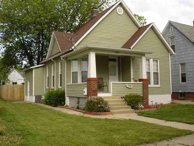 413 N Madison, Clinton, IL 61727
